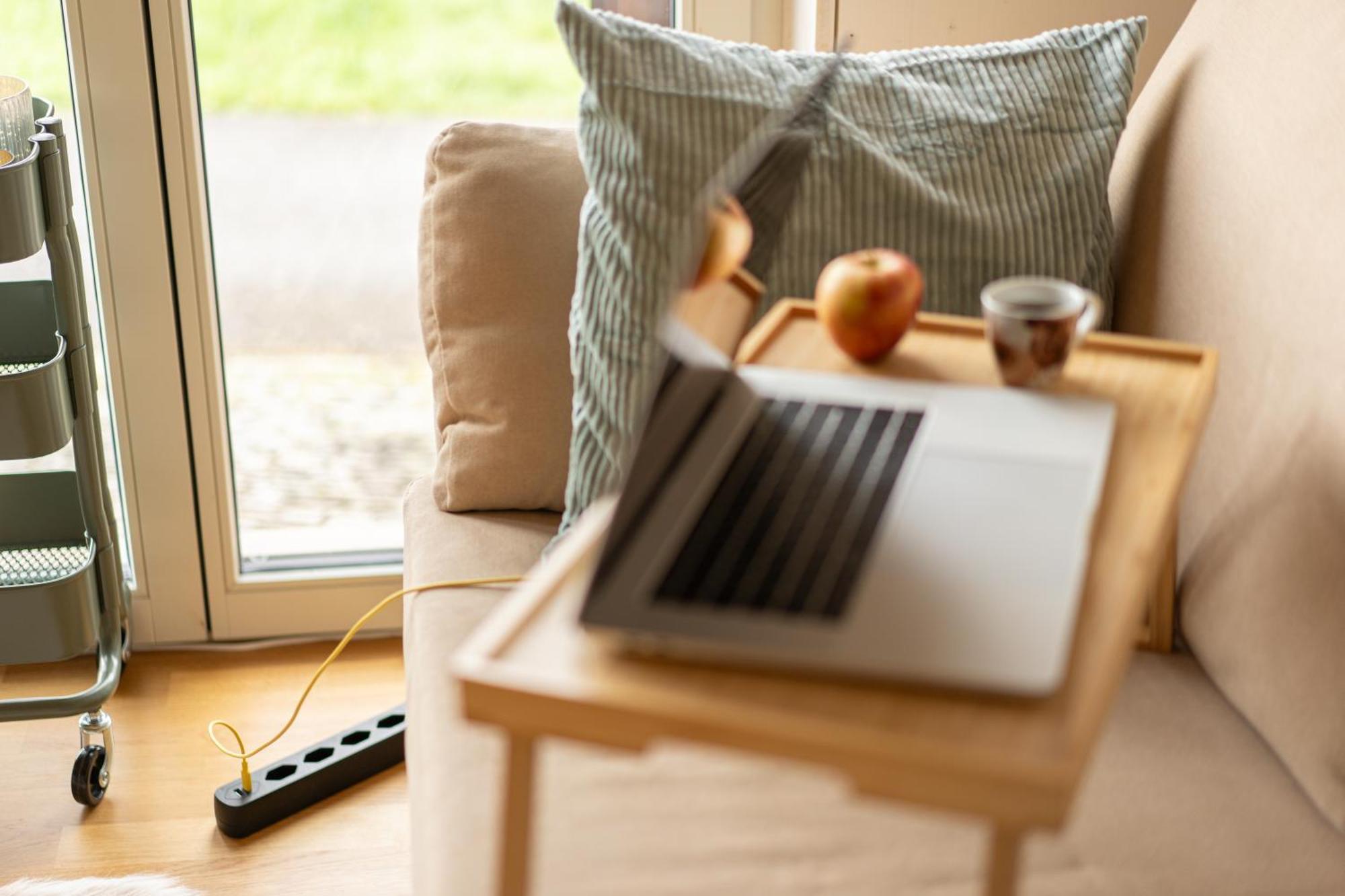 Tiny House Chez Claudine - Relaxen, Workspace, Naehe Thermen, Netflix, Free Parking & Wifi Brugg  Esterno foto