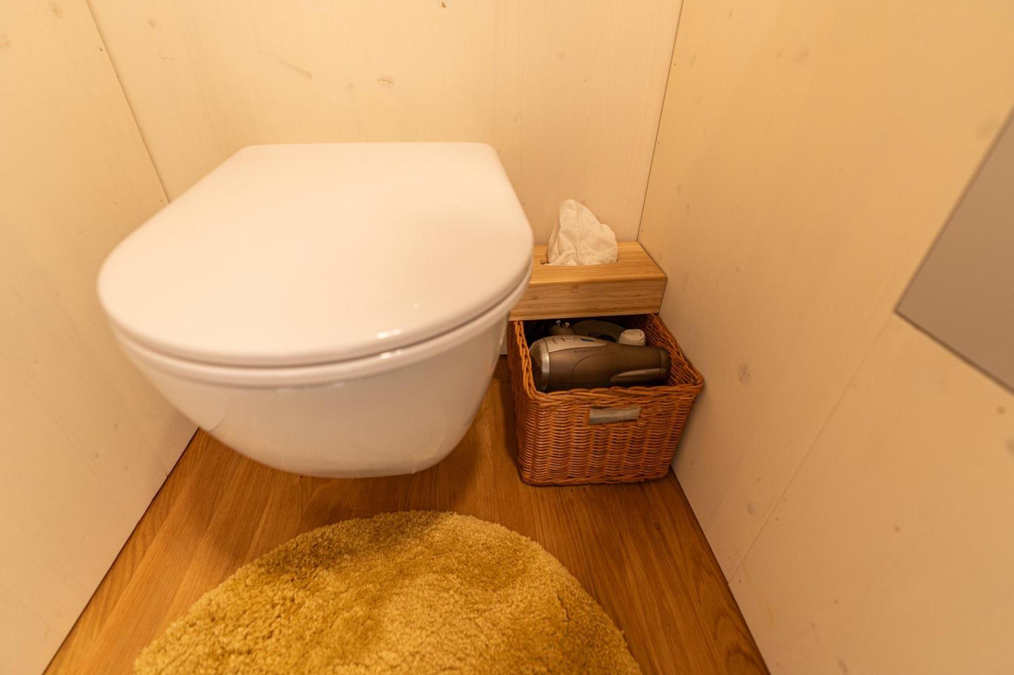 Tiny House Chez Claudine - Relaxen, Workspace, Naehe Thermen, Netflix, Free Parking & Wifi Brugg  Esterno foto