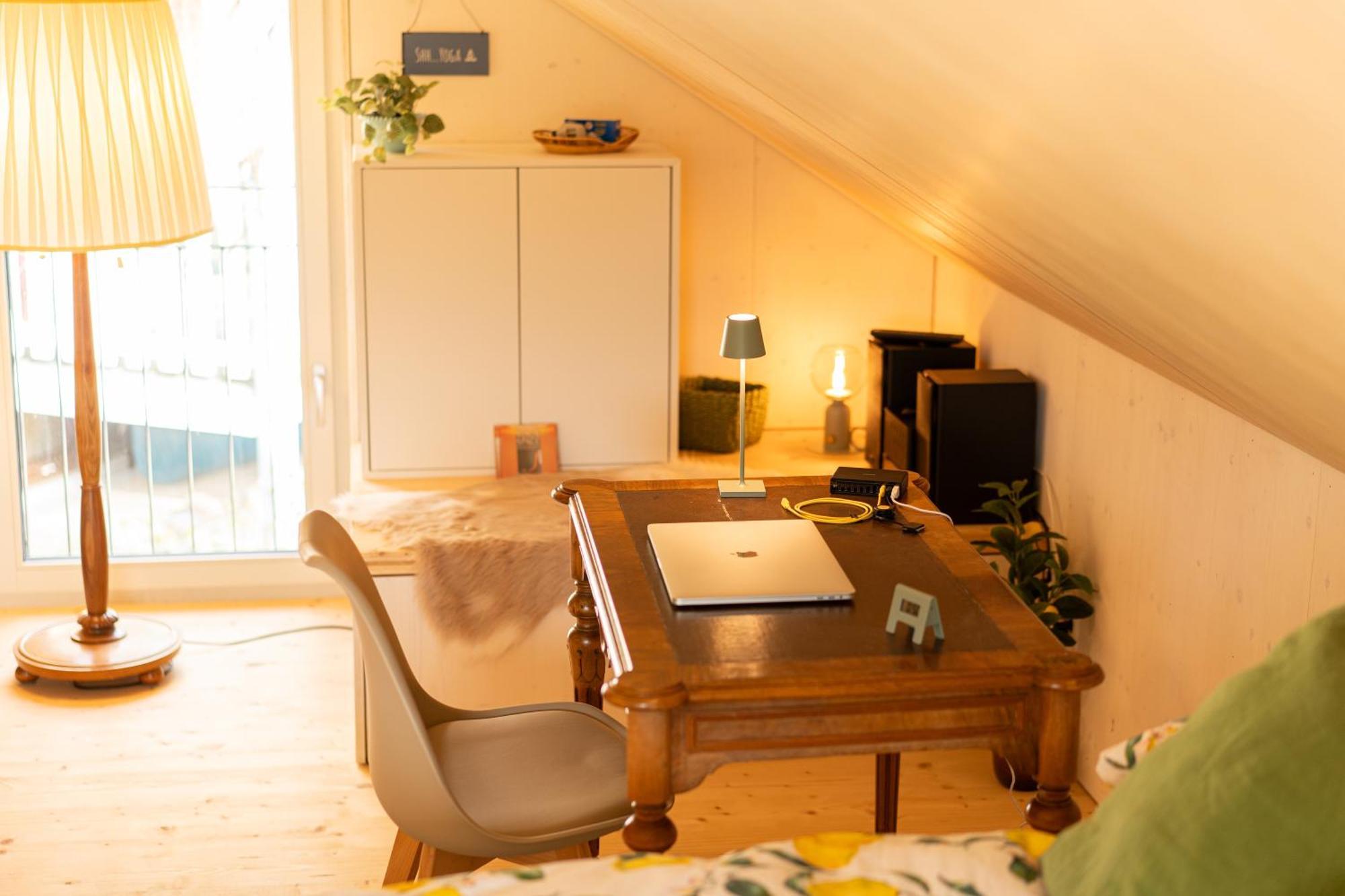 Tiny House Chez Claudine - Relaxen, Workspace, Naehe Thermen, Netflix, Free Parking & Wifi Brugg  Esterno foto