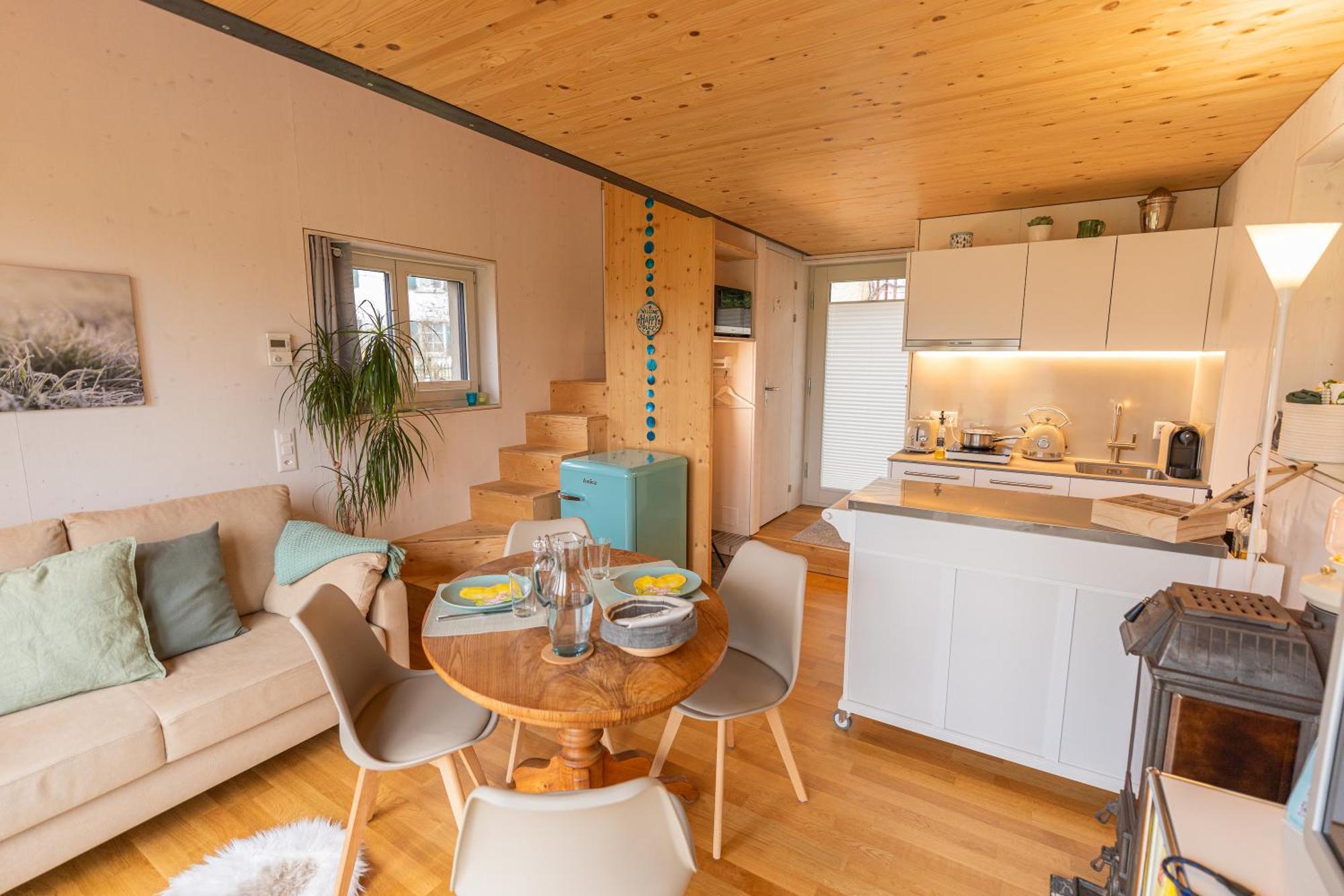 Tiny House Chez Claudine - Relaxen, Workspace, Naehe Thermen, Netflix, Free Parking & Wifi Brugg  Esterno foto